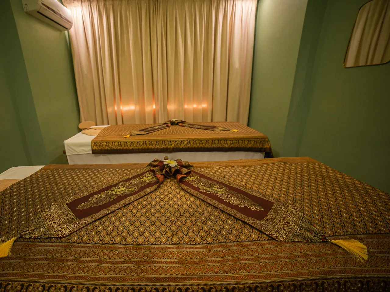 Prepared twin massage room at the Marrakech branch